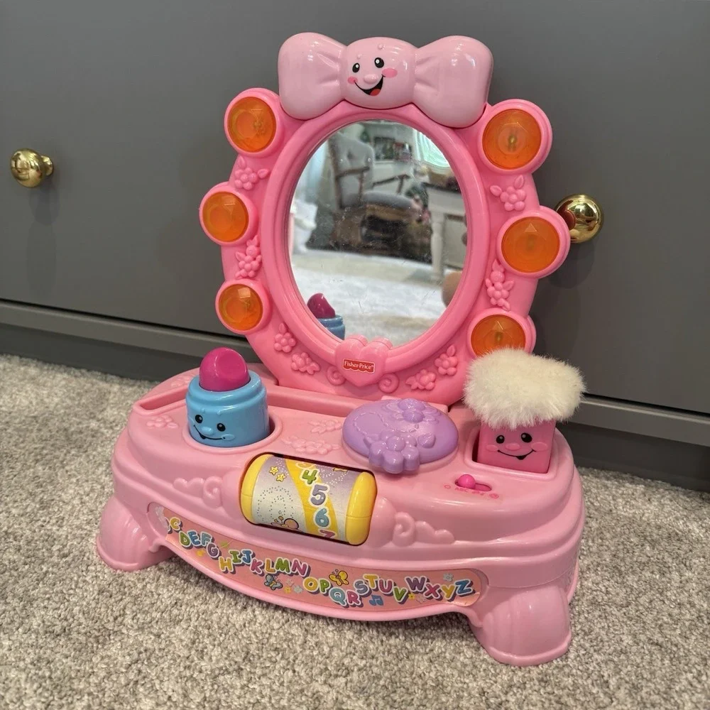 Fisher-Price‎ Laugh & Learn Magical Musical Mirror Vanity Set